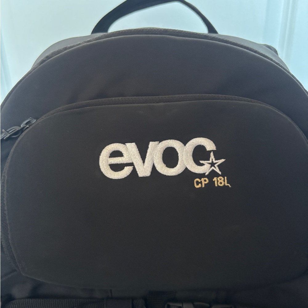 Evoc 18l Camera Backpack - Black - image 2